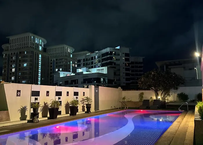 Stamford In Mckinley Hill, Bgc Taguig * Manila